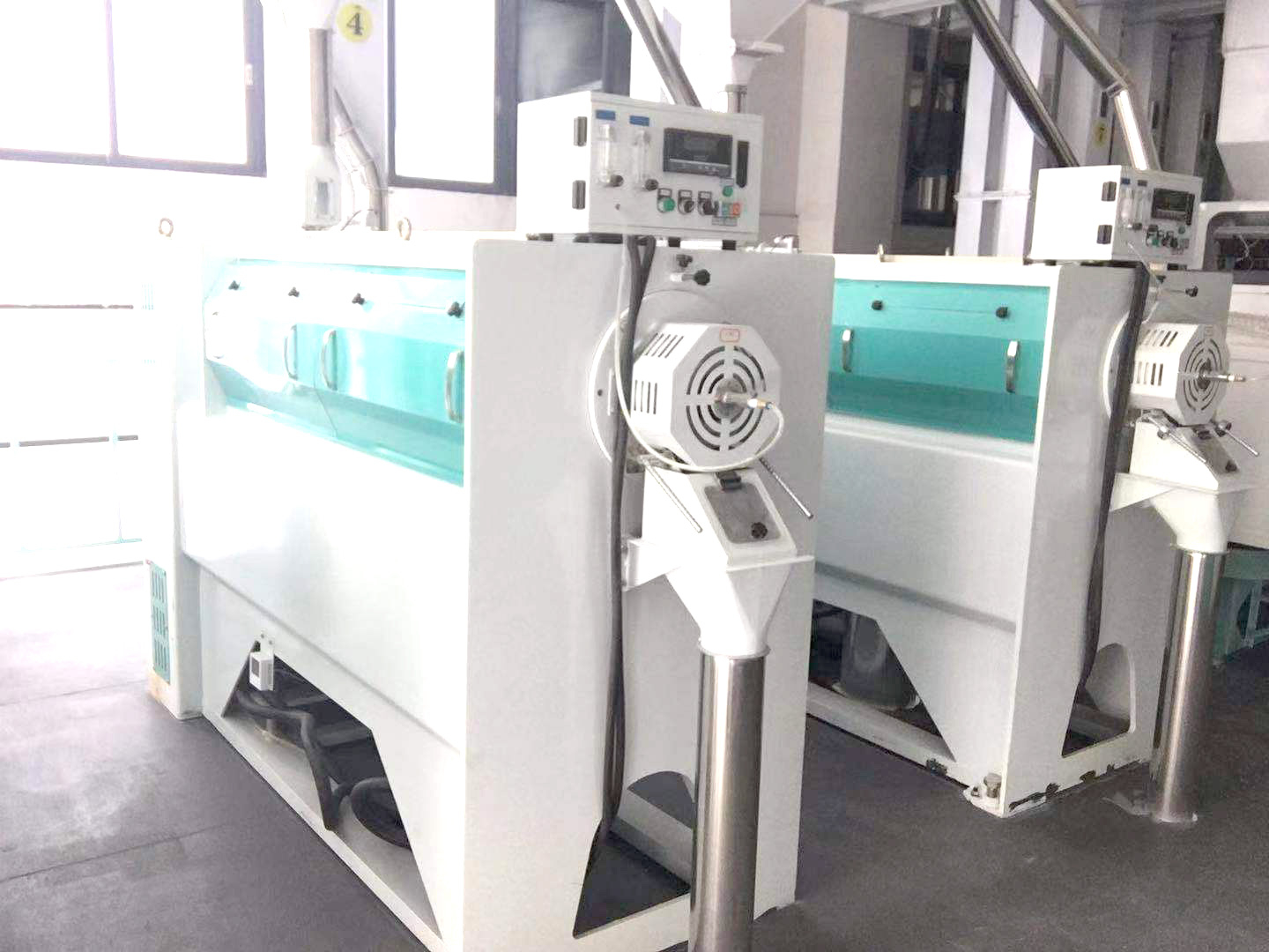 走近米小笨--米小笨加工场